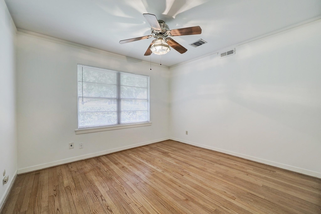 4002 Portsmouth Avenue - Photo 13