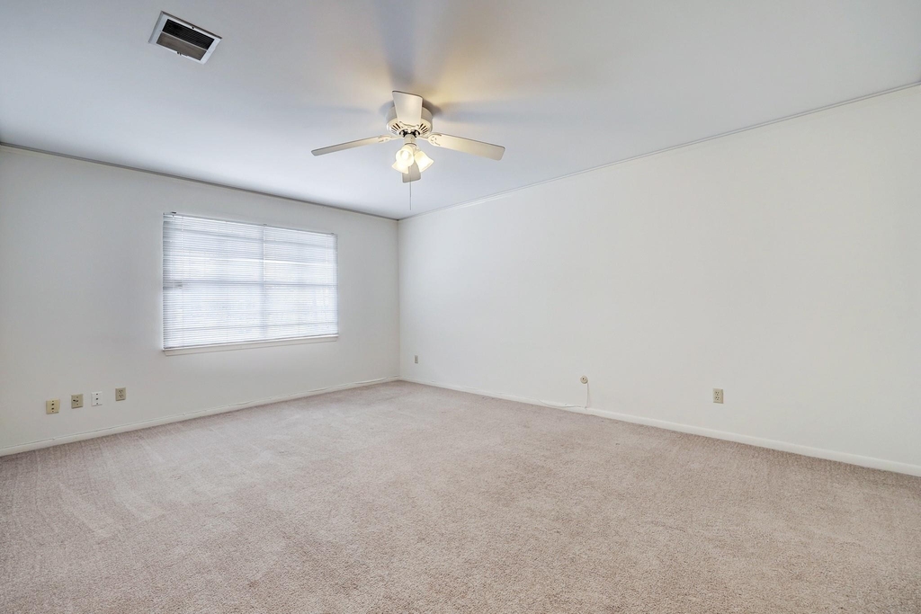 4002 Portsmouth Avenue - Photo 8