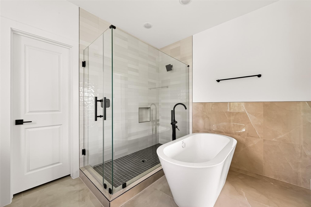 7422 Maxroy Street - Photo 24