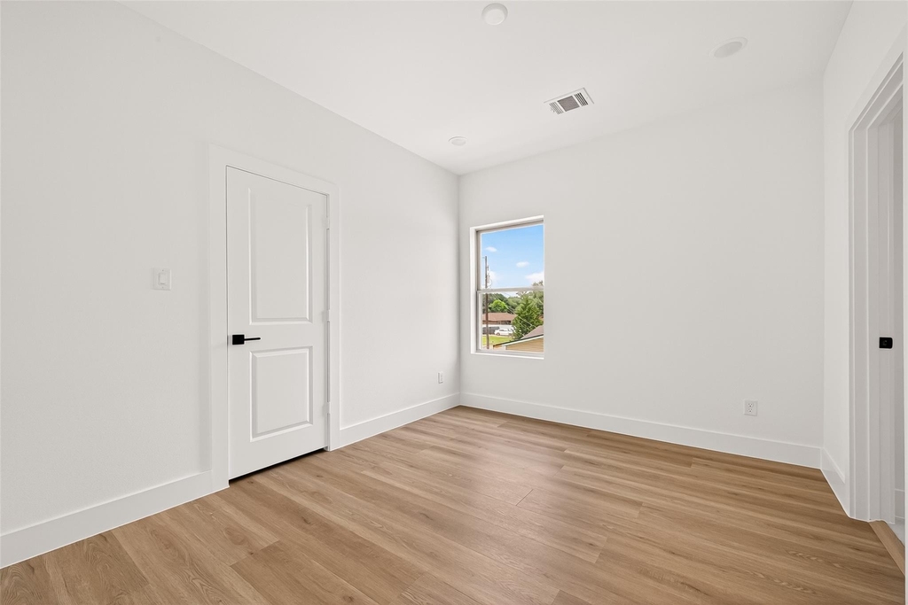 7422 Maxroy Street - Photo 28