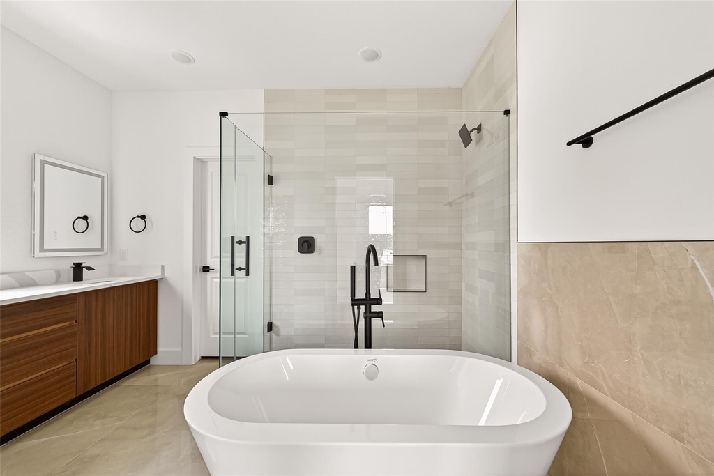 7422 Maxroy Street - Photo 23