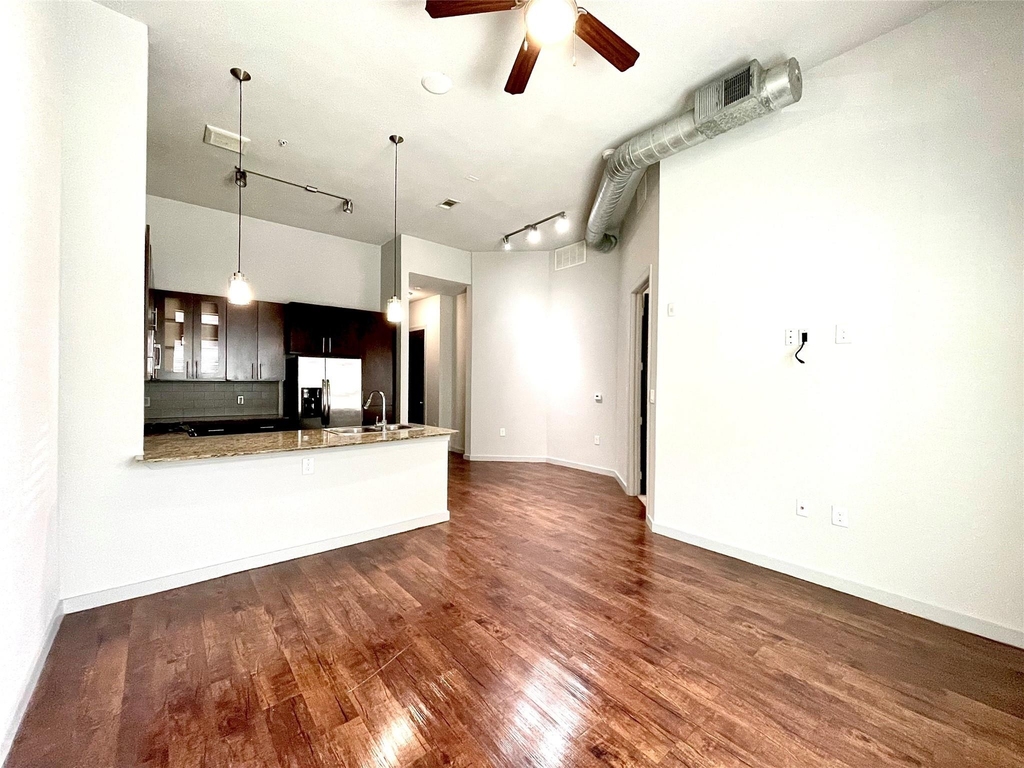 2525 Mccue St Road - Photo 3
