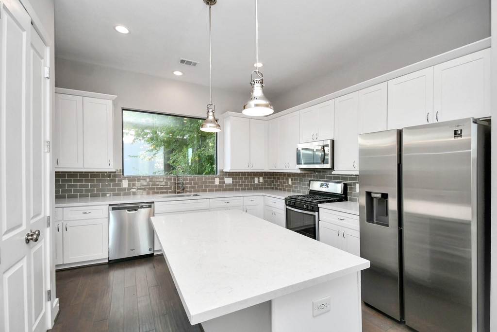 308 Palmer Street - Photo 1