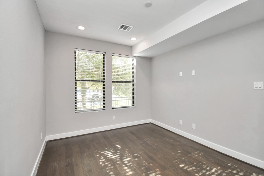308 Palmer Street - Photo 6