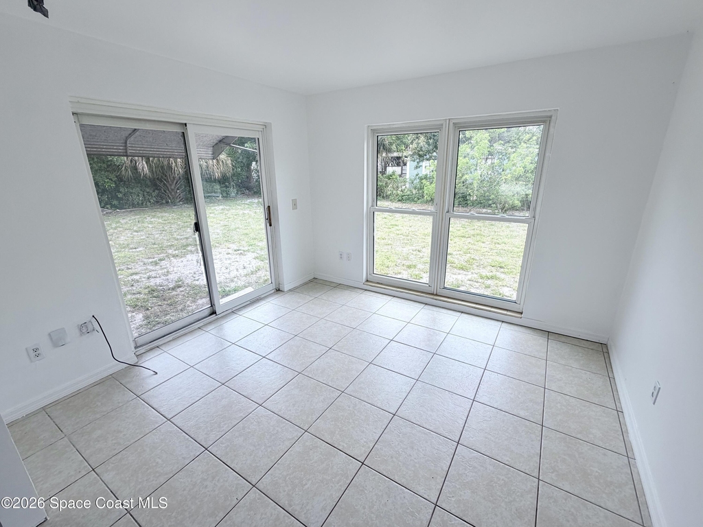 2107 Little John Road - Photo 7