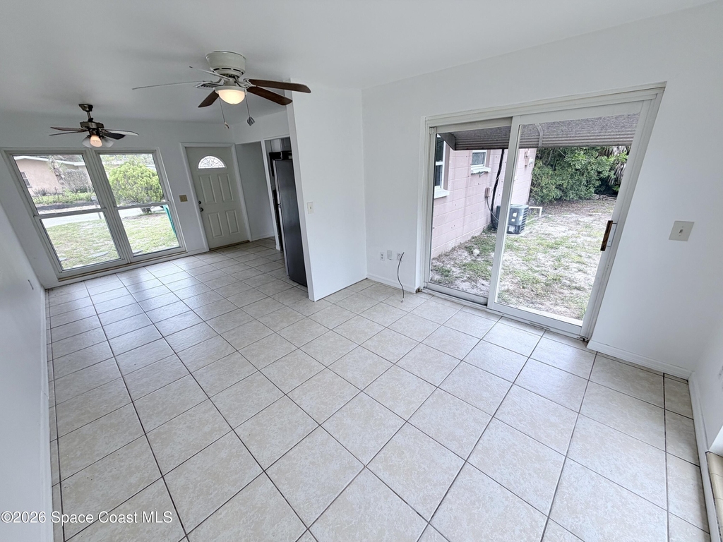 2107 Little John Road - Photo 6
