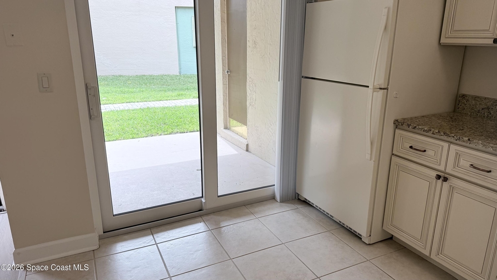1145 N Shannon Avenue - Photo 7