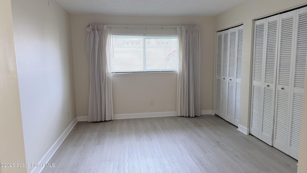 1145 N Shannon Avenue - Photo 8