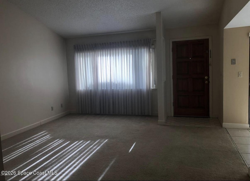 1145 N Shannon Avenue - Photo 4