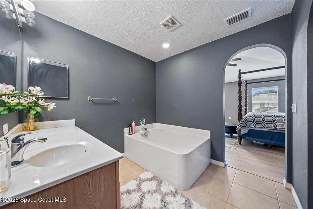 4635 Elena Way - Photo 15