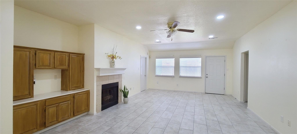 19330 Larissa Drive - Photo 5