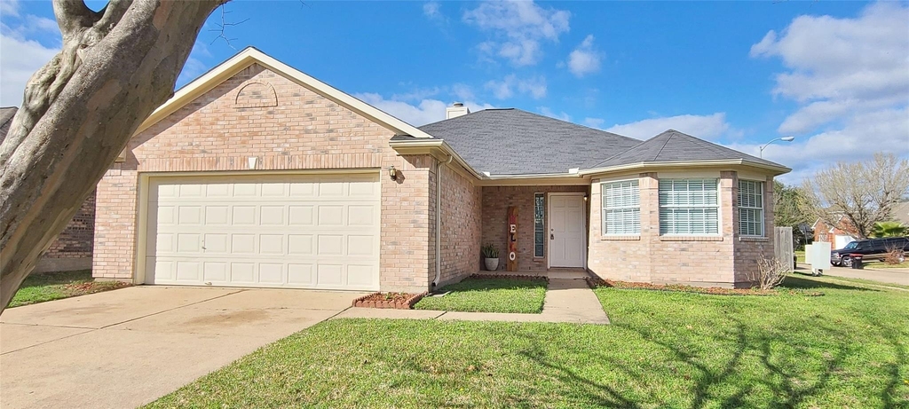 19330 Larissa Drive - Photo 1