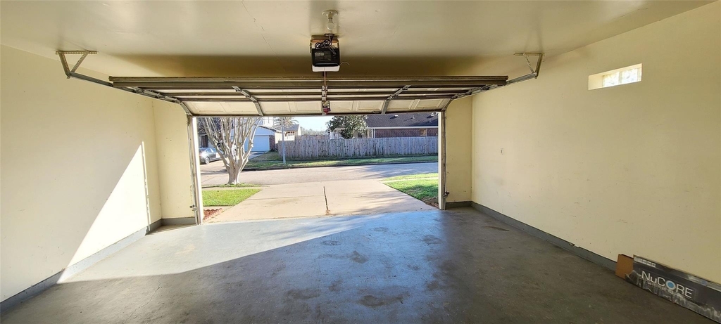 19330 Larissa Drive - Photo 31