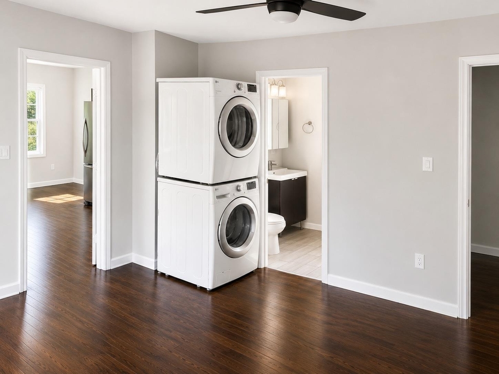 1825 1/2 Santa Rosa Street - Photo 4
