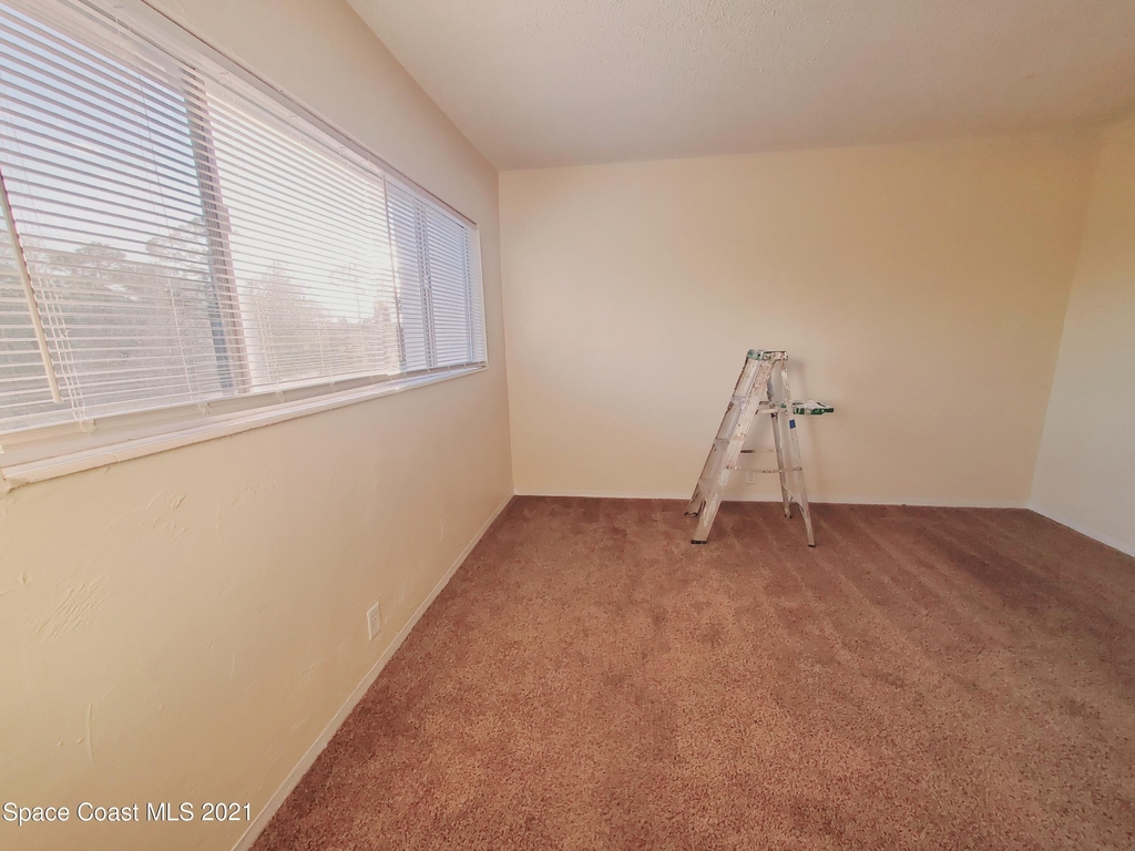 1711 Dixon Boulevard - Photo 8