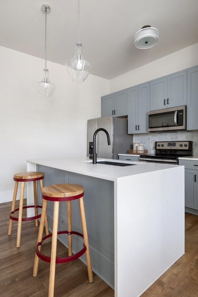 1508 Blodgett Street - Photo 4