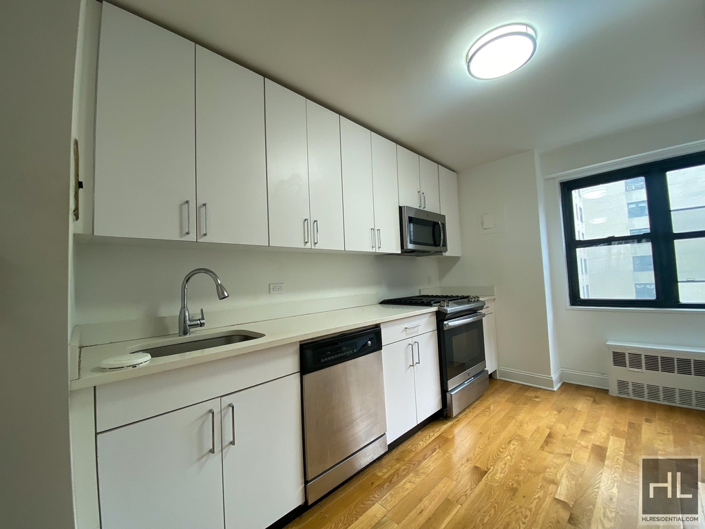 E 88th St - Photo 1