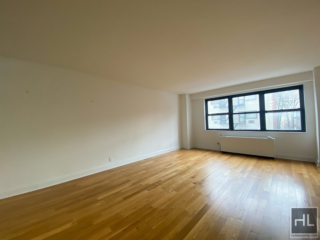 E 88th St - Photo 2