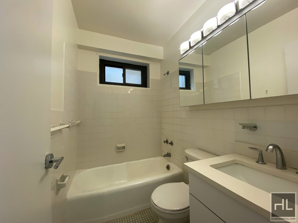 E 88th St - Photo 0
