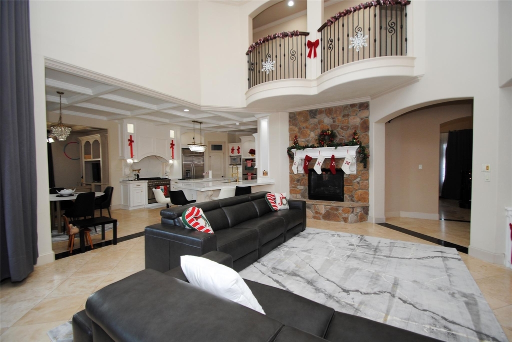 15823 Medina Lake Lane - Photo 12