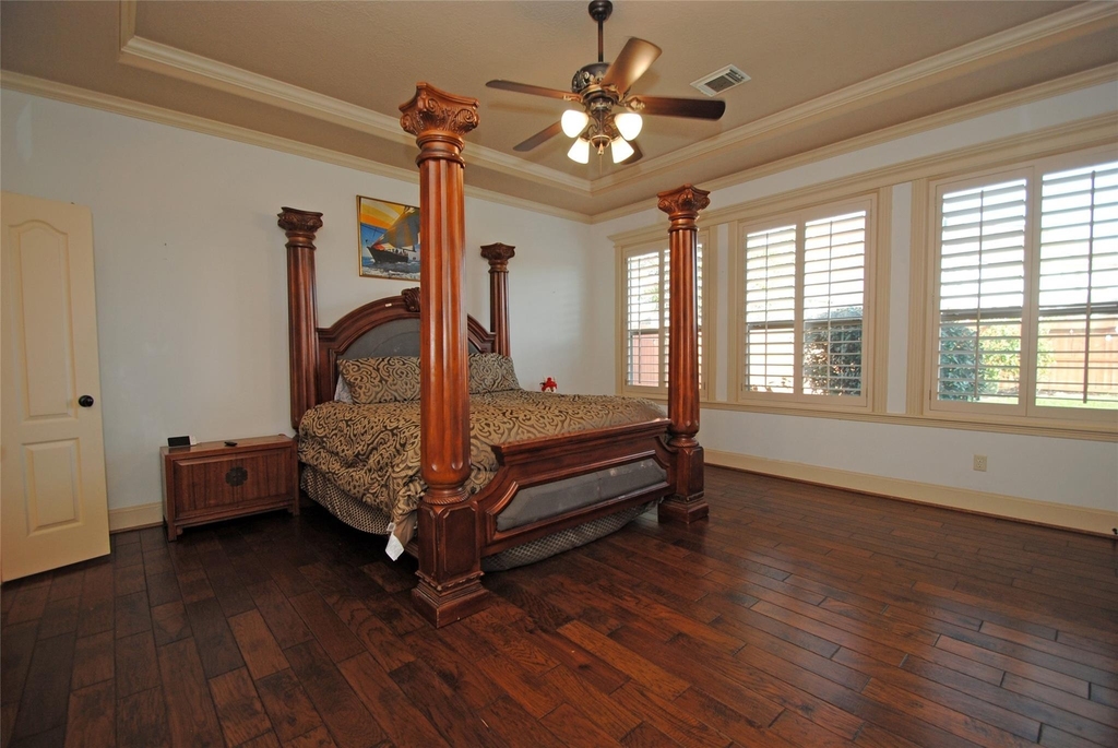 15823 Medina Lake Lane - Photo 22