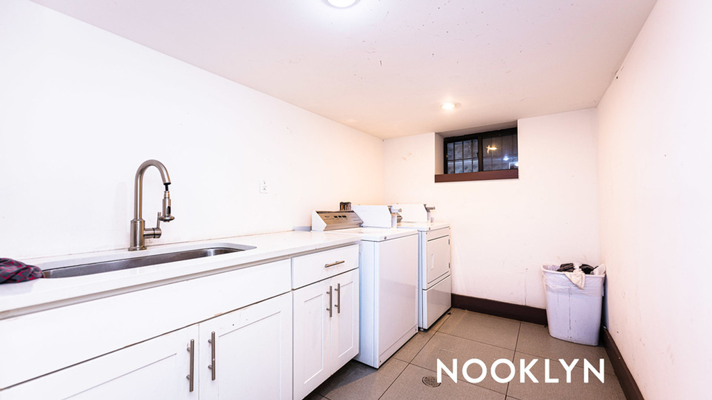 1503 Eastern Pkwy - Photo 6