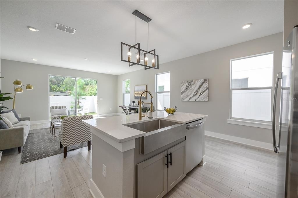 4402 W Gray Street - Photo 8
