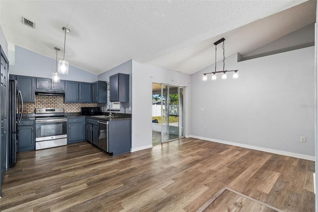 11067 Monarch Street - Photo 8