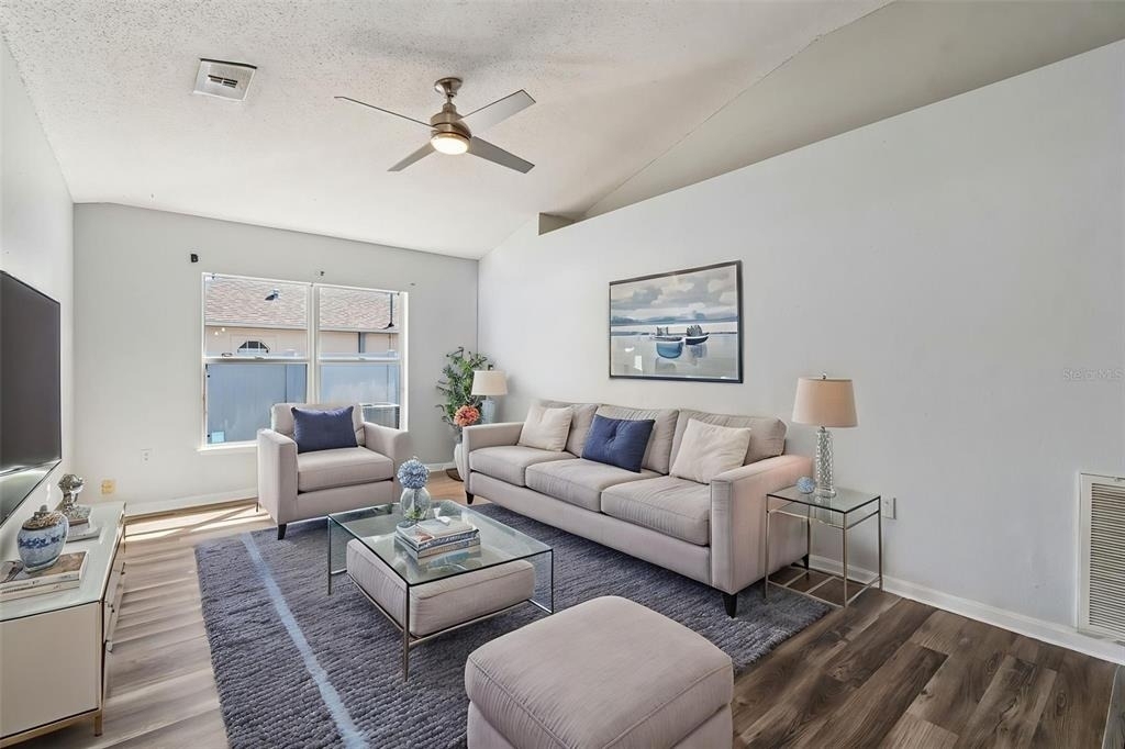 11067 Monarch Street - Photo 10