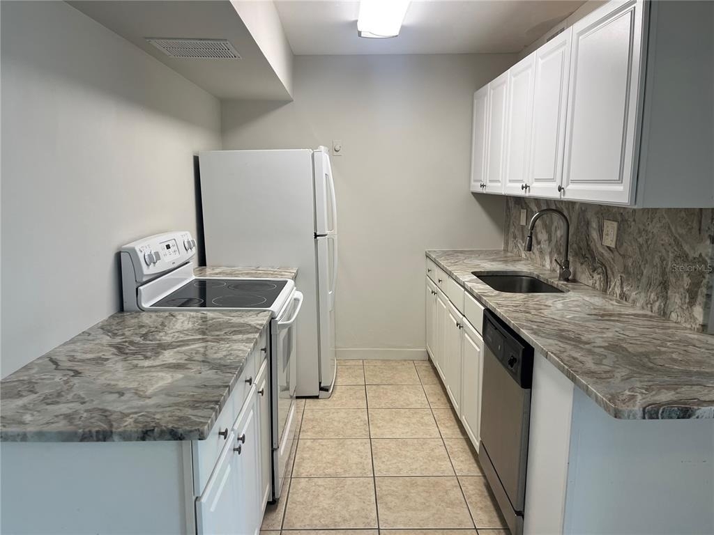 10355 Paradise Boulevard - Photo 4