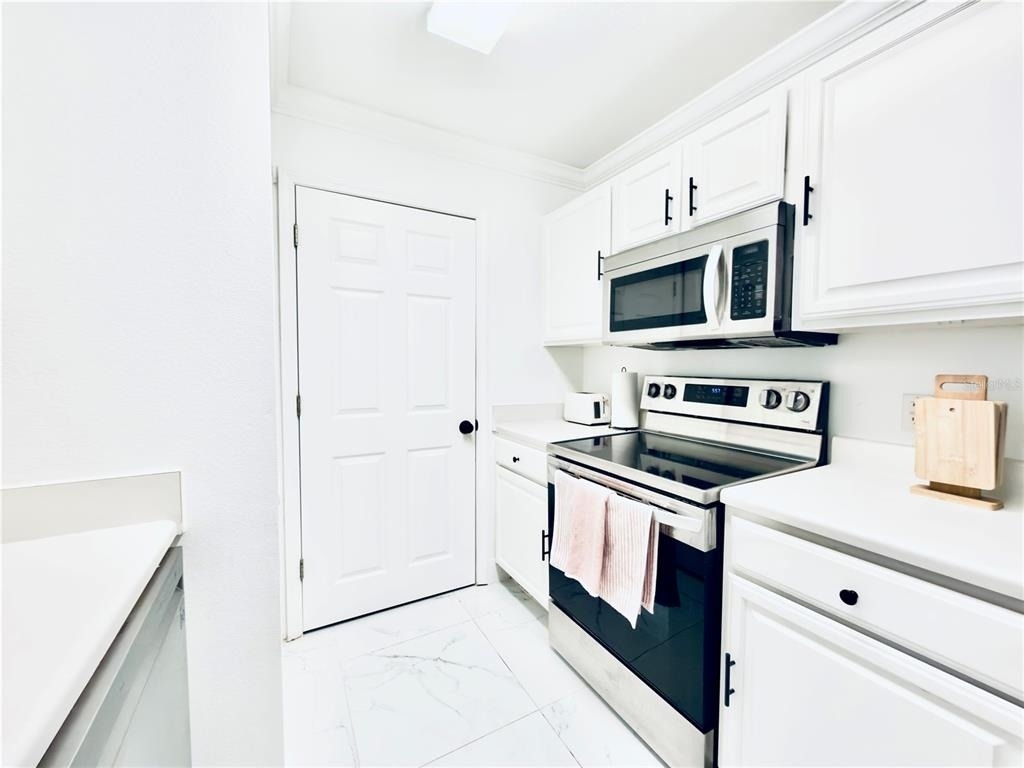 18111 Bridle Bit Lane - Photo 12