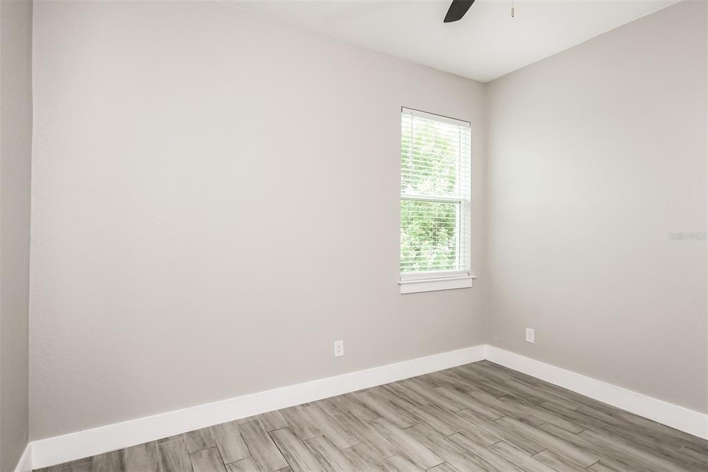 207 Gladiola Court - Photo 10