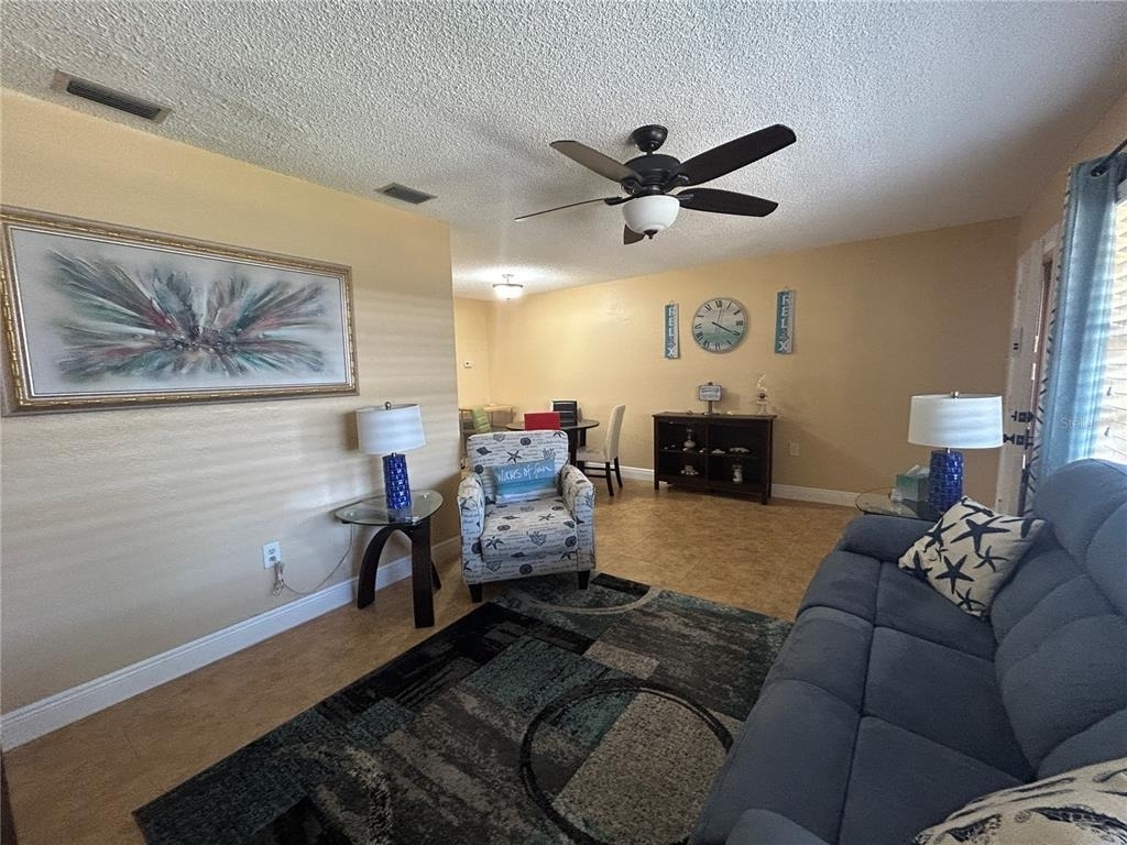 10037 62nd Terrace N - Photo 2