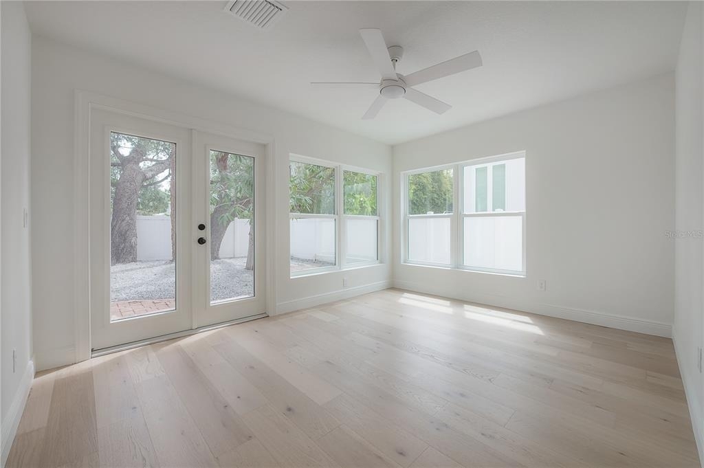 471 W Davis Boulevard - Photo 24