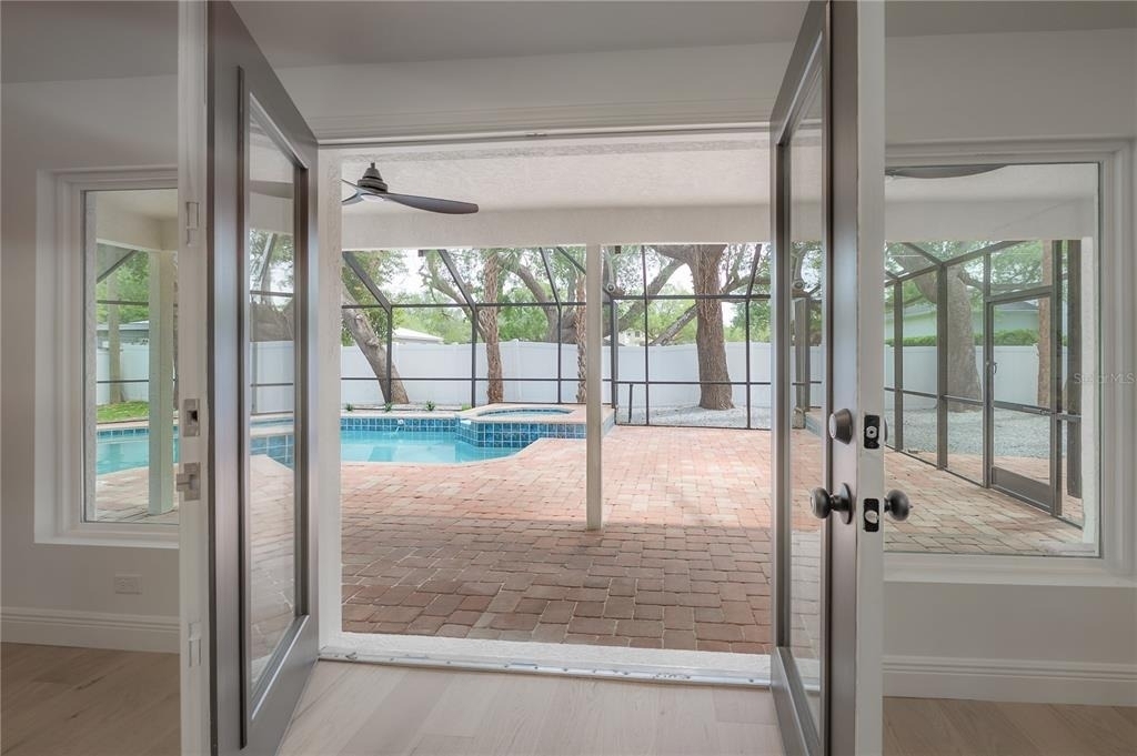 471 W Davis Boulevard - Photo 35