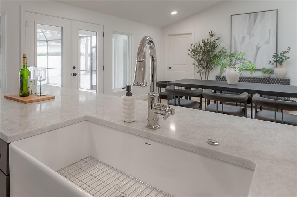 471 W Davis Boulevard - Photo 7