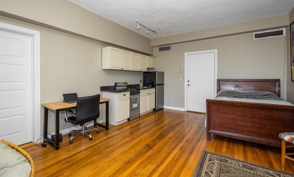 2109 Bayshore Boulevard - Photo 4