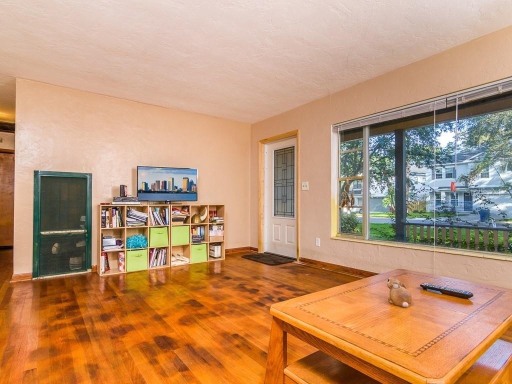 3136 W Euclid Avenue - Photo 3
