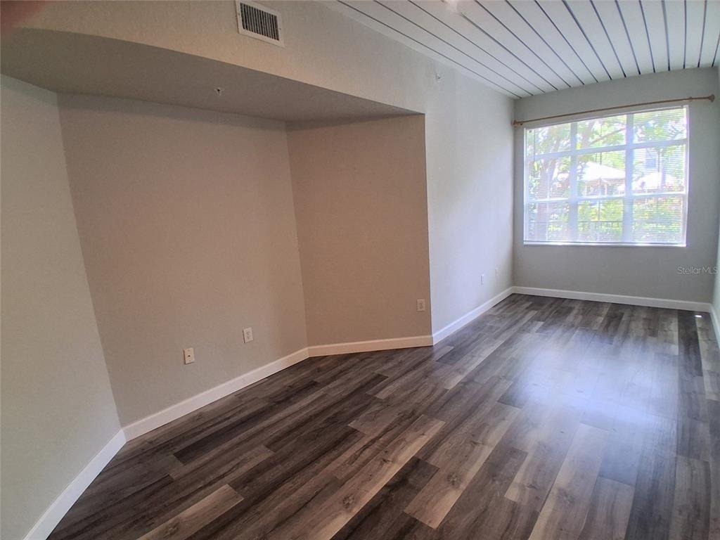 2402 W Azeele Street - Photo 10