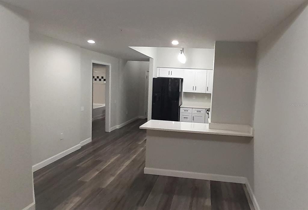 2402 W Azeele Street - Photo 2