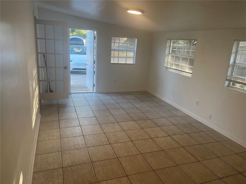 3302 W Wallace Avenue - Photo 6