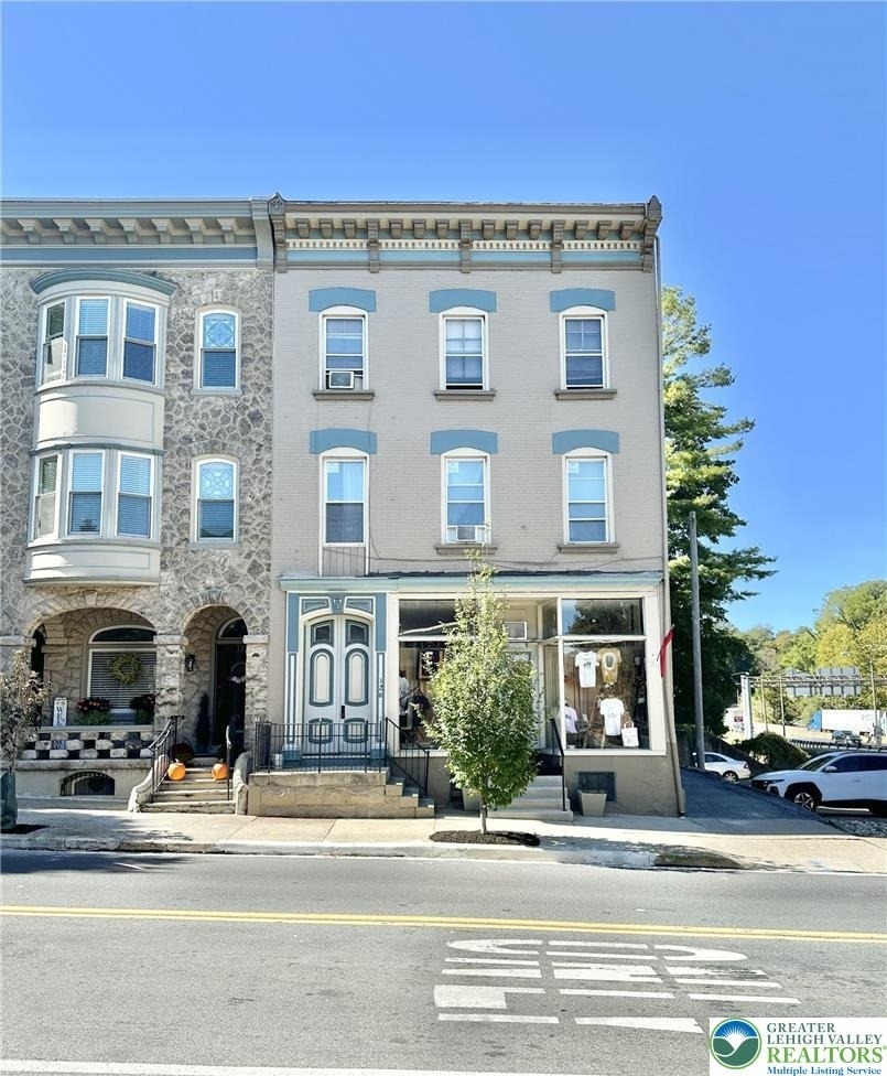 126 N 4th Street - Photo 0