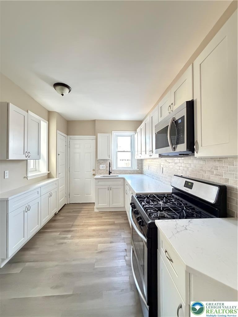 230 E Fairview Street - Photo 5