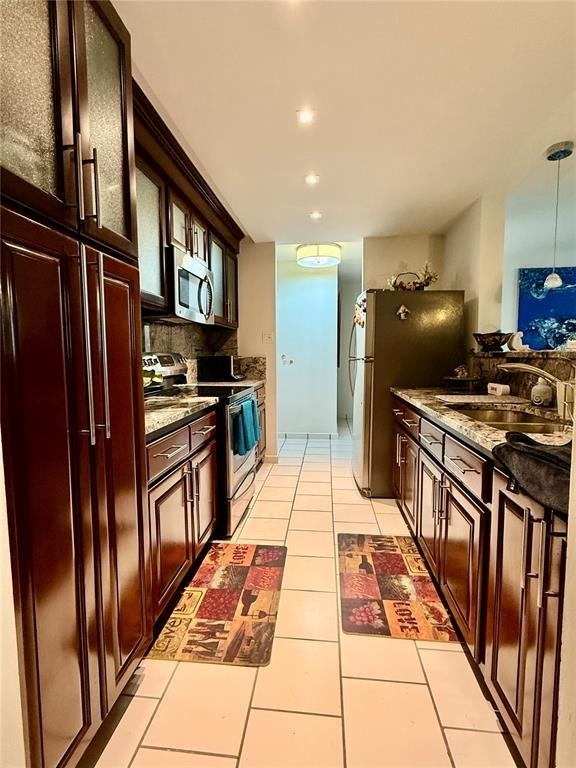 5245 Isla Verde Avenue - Photo 2