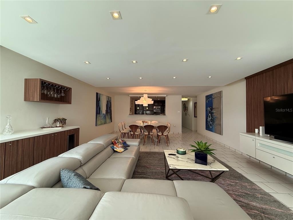 5245 Isla Verde Avenue - Photo 3