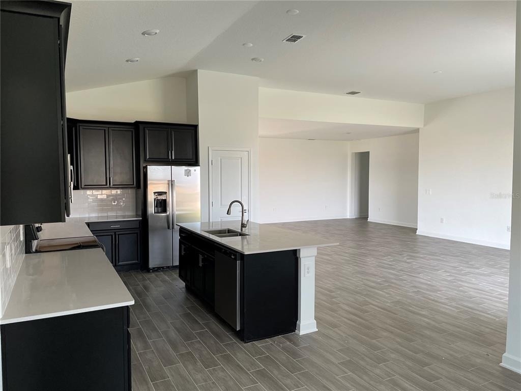 7152 Dilly Lake Avenue - Photo 15
