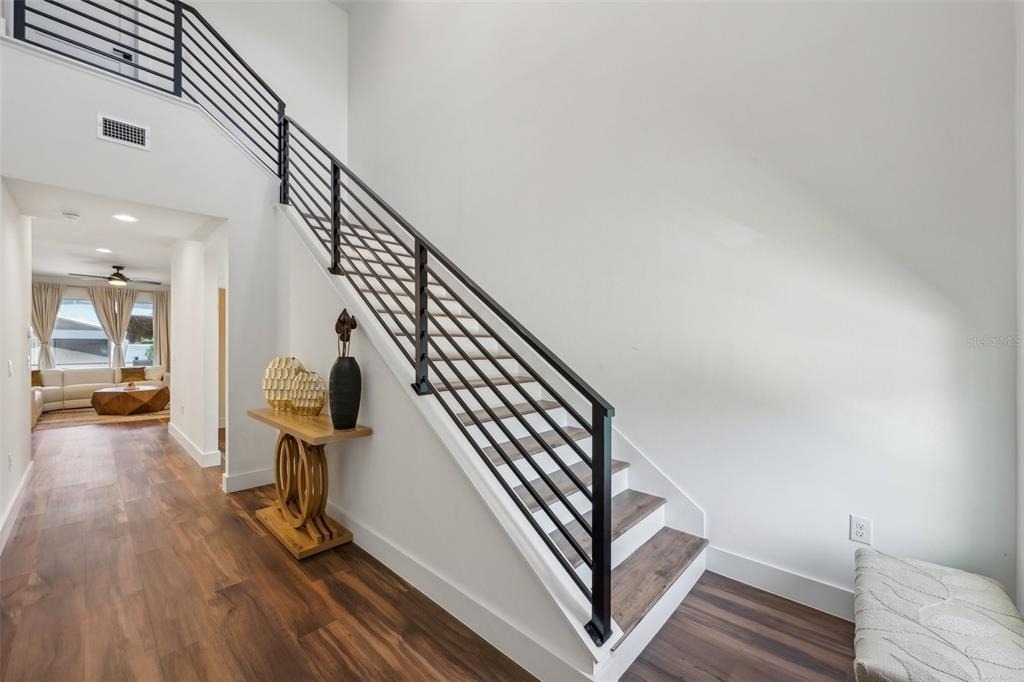 7302 S Elliott Street - Photo 2