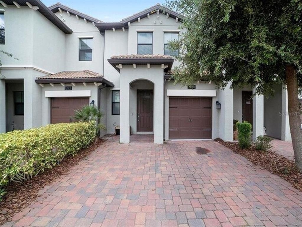 1270 Royal St George Boulevard - Photo 0