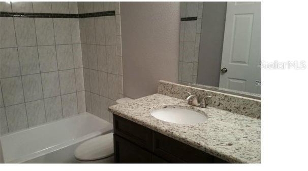 445 Fountainhead Circle - Photo 3