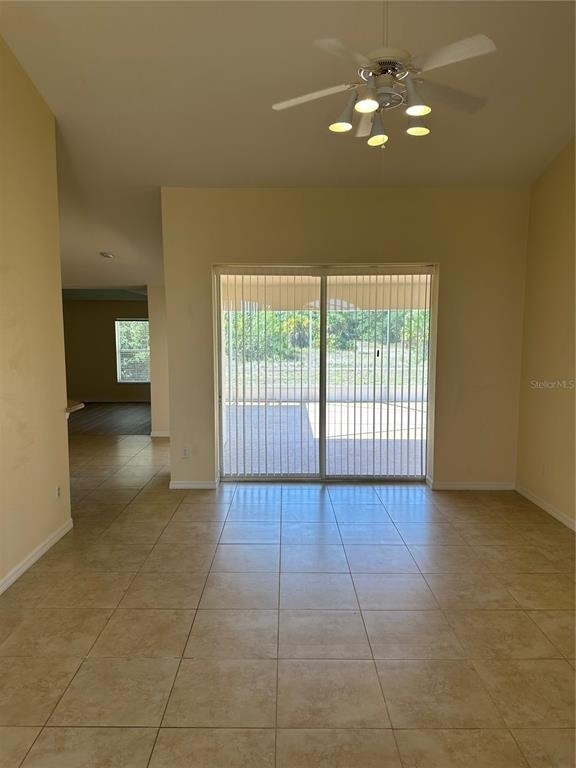 8171 Rocliff Avenue - Photo 7